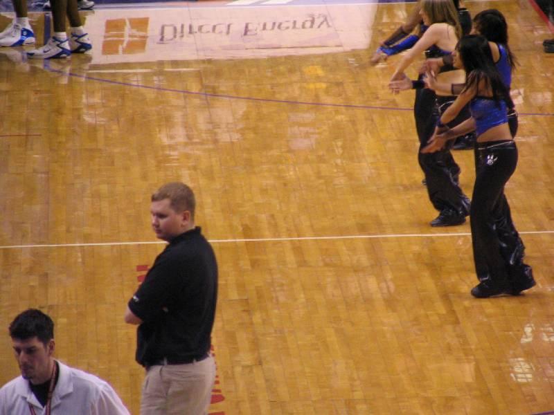 Raptors - 02.04.2005 374.jpg